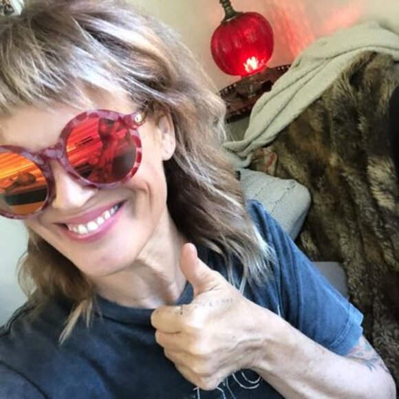 Meet your Posher, Nise - Picture 2 of 3